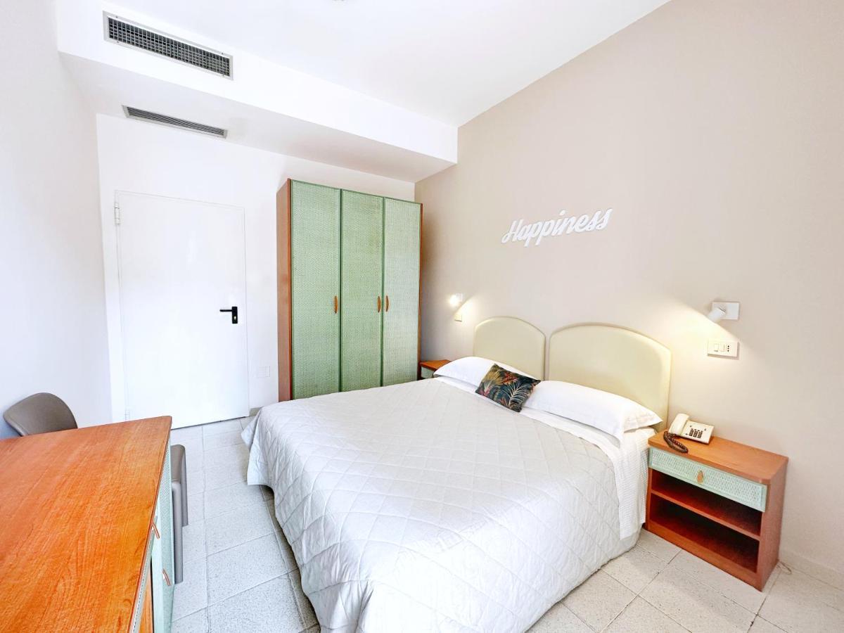 Aura Living Hotel ريميني المظهر الخارجي الصورة