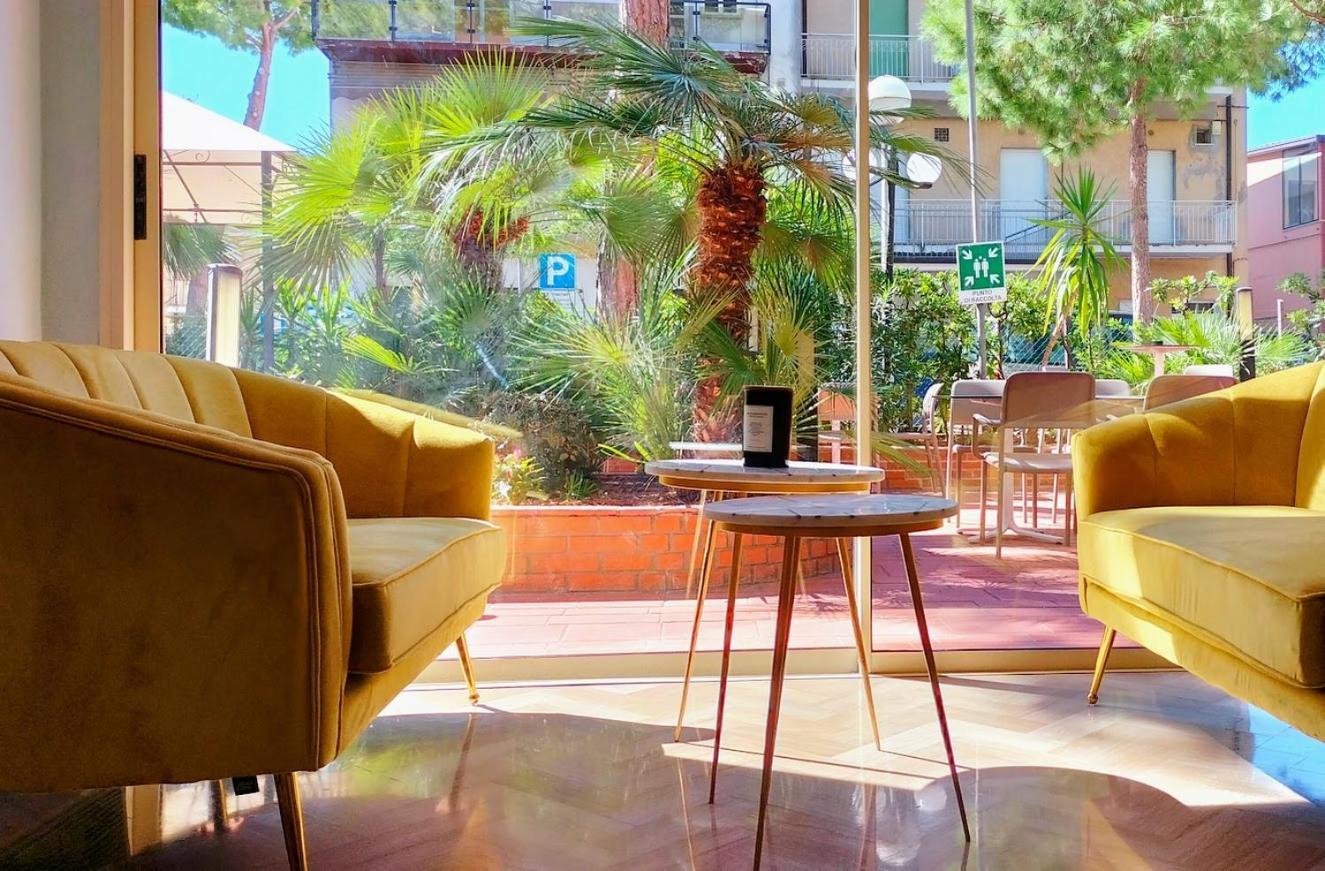 Aura Living Hotel ريميني المظهر الخارجي الصورة